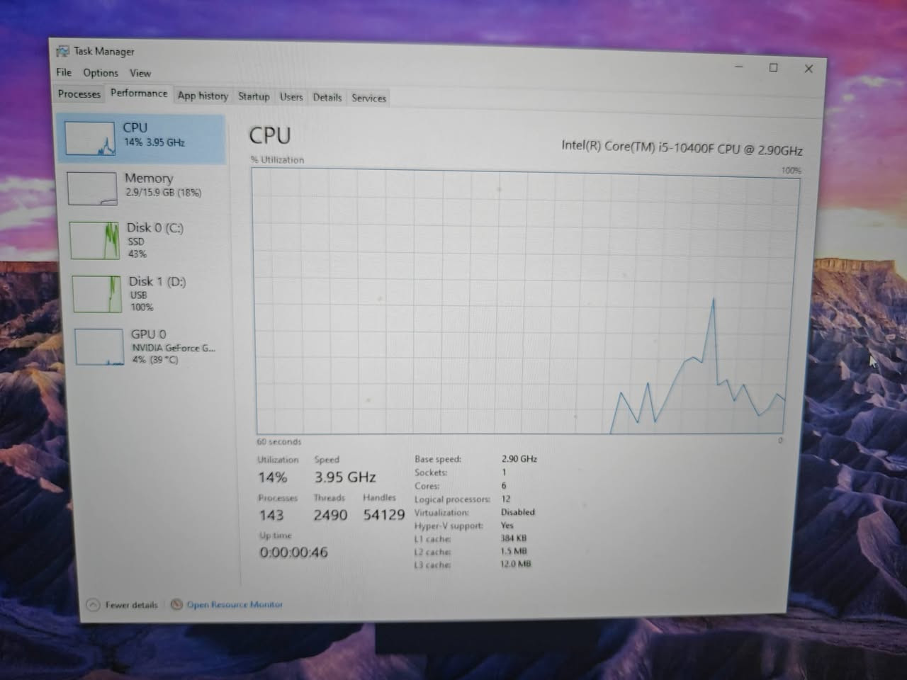 سلام عليكم شباب حاسبه للبيع 
Cpu i5 10400f 
Ram 16 gb 3200   1pic
Ssd 120 gb  king ston
M.b h410 
Pau 500w 
Cpu cooler 
400الف وبيه مجال 
مكاني عامريه توصيل متوفر 
علما الجامه مكسوره 
وعندي 
M.2 gen 3 512 gb 75 الف 
ومعالج i3 10400f ب 100الف 
***********
