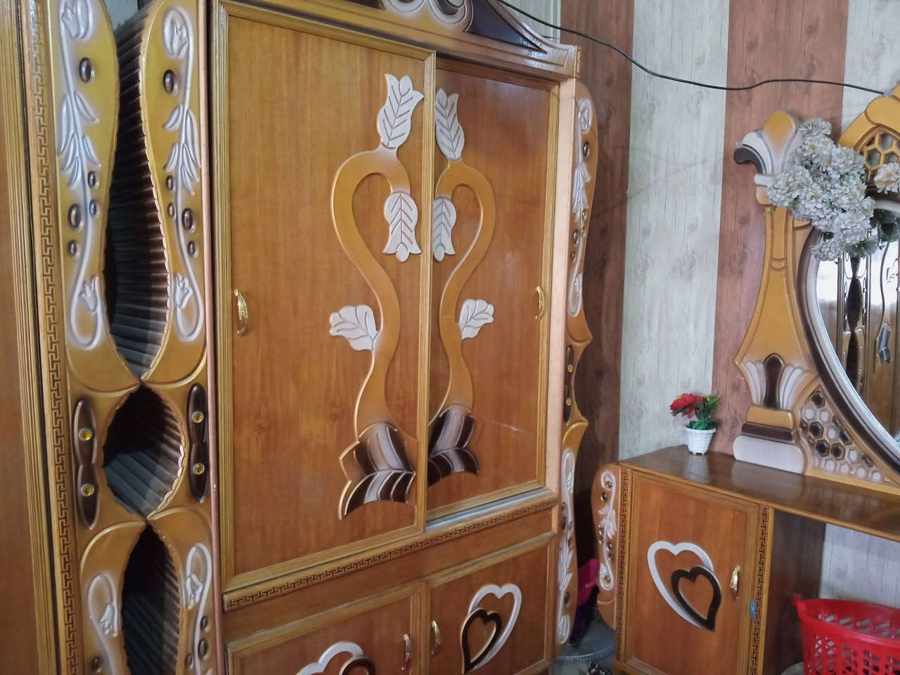 السلام عليكم غرفه نوم للبيع جديده استفسار خاص او على الرقم ***********
