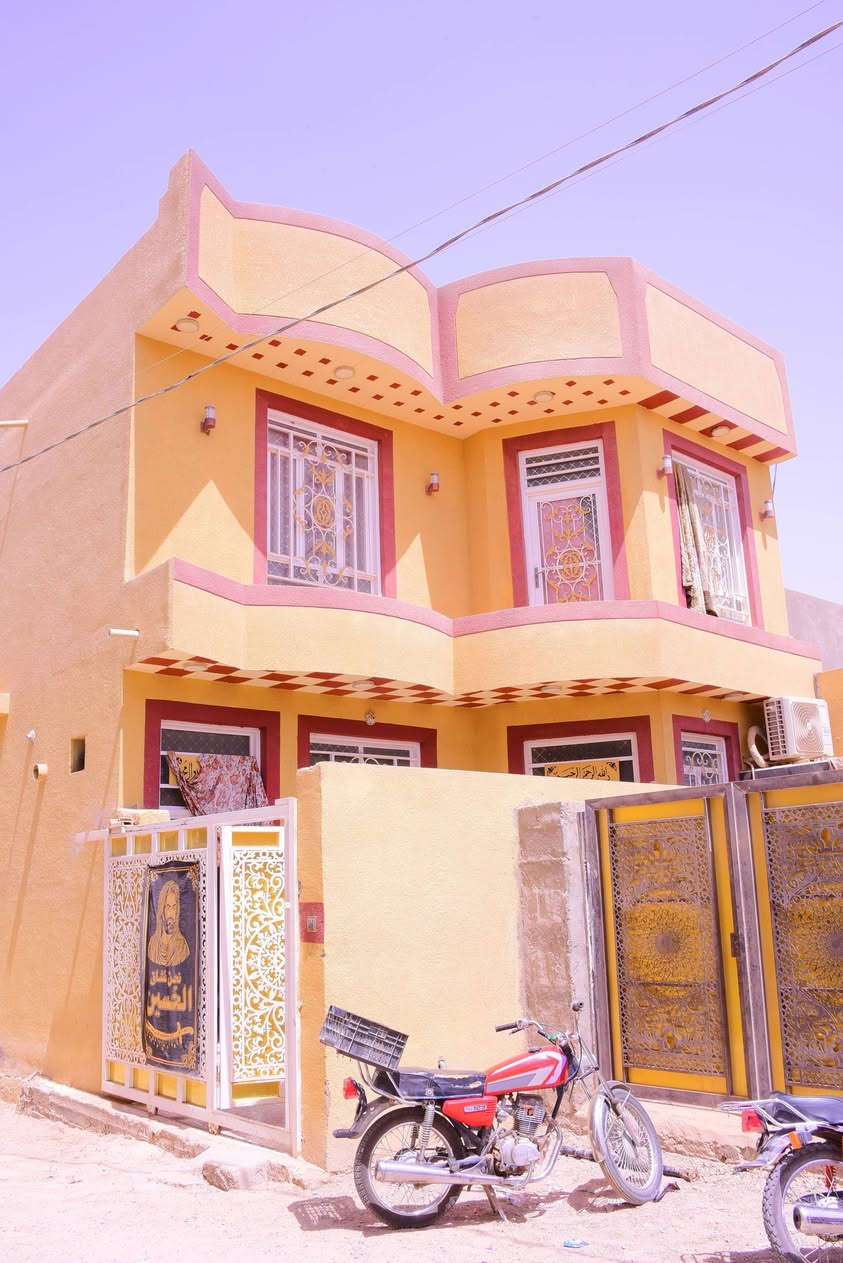 دار للبيع المساحه١١٤مترسند 25تحويل مباشريتكون الدار3غرف نوم مضيف وصاله 3 حمامات بناء حديث طابقين طابوك جمهوري غير متواجد على الفيس للستفسار*********** عنوان الدار كربلاء طريق بغداد كربلاء عامود52 خلف الخباطه المركزيه للعتبه العباسيه البزل الكبير

