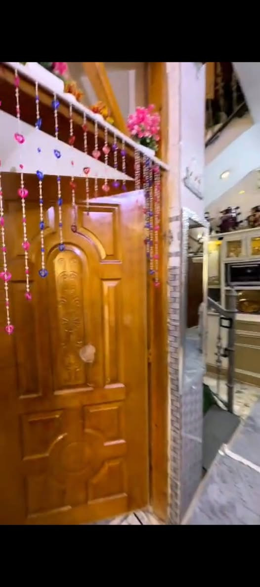 دار للبيع – البلديات
دار زراعي في البلديات – شارع المصرف، قرب جامع كاظم الفاضلي، بفرع المكوة.
📍 خامس بيت عن الأصلي، شارع عرض 15م.
🏠 المساحة: 85 م²
🏗 البناء: جديد، طابق واحد مع إمكانية بناء طابق ثانٍ.
💰 السعر: 110 مليون
يوجد مجال للتفاوض.
📞 للاستفسار: التواصل خاص أو اتصال
***********
