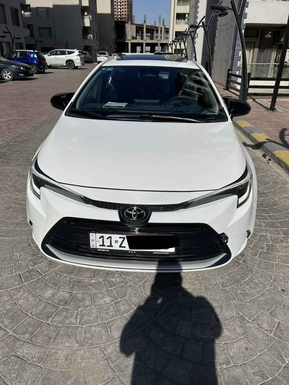 السلام عليكم كورلا 2024
مواصفات :
داخل أحمر وكرسي كهرباء 
شاشة عدادات كاملة
بصمه 
اوتو هولد
سايد بريك دكمه 
تحكم استيرن فول
3 مودات قيادة
‏EV مود
توقف ذاتي
رادار امامي  وجانبي 
مانع انزلاق 
مكينه 1800 هايبرد
🚨ماشيه. 42 الف 
🚨 بارد  قليل كلش وموضح بلصور 
🚨مكانها: بغداد السيديه 
🚨السعر 144 وبيها مجال
أتصل وبيك خير وادلل
***********
