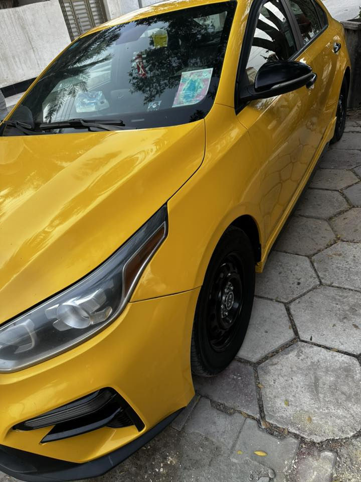 كيا فورتي وارد أمريكي جيتي لاين اعلى فئه بصمه تشغيل وابواب   حادث جاملغ وبنيد بدون دواخل ولا شاصي السيارة ليبل واحد بدون تبديل صور الحادث بلمنشور  والسونار 
منضومه غاز 
محرك دوش 2000
موديل 20 
السعر 148
مكان السياره العماره 

***********
