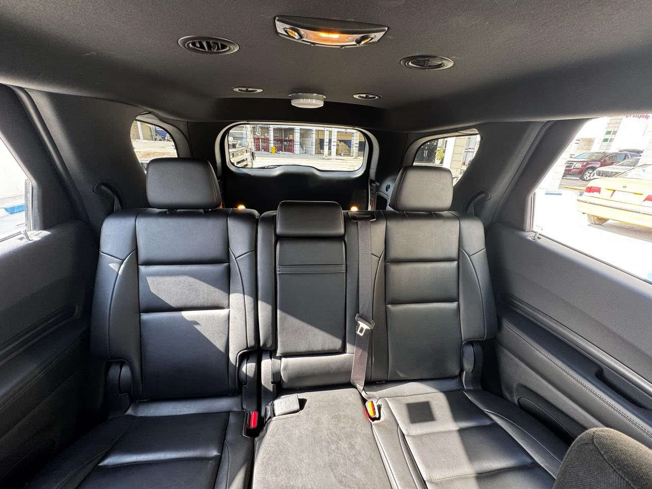 السلام عليكم دورنكو اربيل باسمي موديل 23 السياره وضع الشركة كفالة عامه محرك 5700 كير 1000 شركات وليس بوليسي اكرر السياره شركات مو بوليسية 
بدون ثقوب ولا بروجكتر 
فول ماعدا الفتحه والرادار
داخله سرقة ويل خلفي 
رادار جانبي
شاشه كبيره
كامره دواره
كشنات كهرباء
7 راكب جلد ملكي 
صندوق كهرباء 
دبل كزوز
4x4
وباقي المواصفات معروفه 
السيارة بالبصره 
السعر 290


**إذا كنت صاحب هذا الإعلان وتريد حذفه لأي سبب، رجاءا أرسل رسالة إلى الدعم الفني**