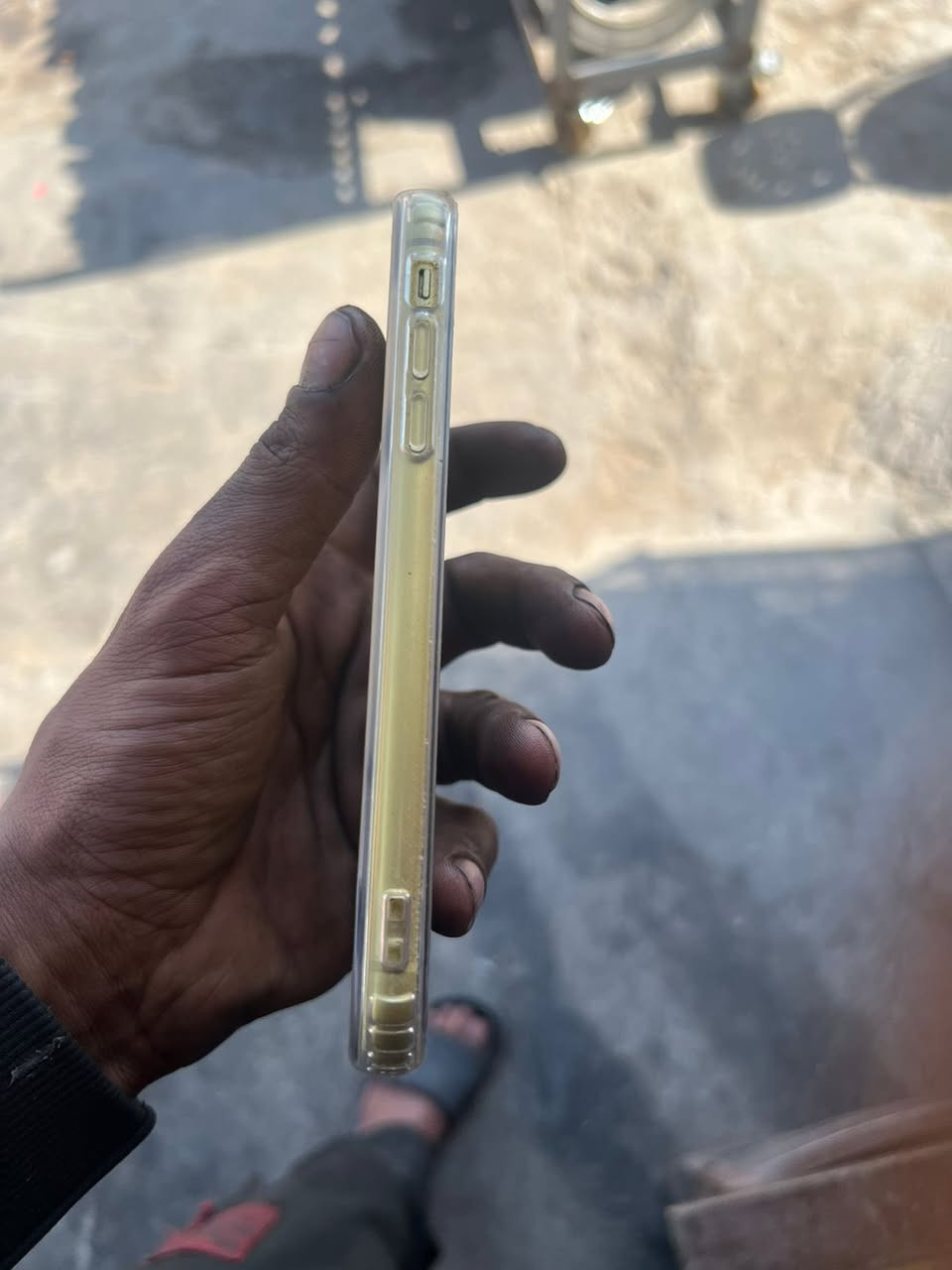 للبيع آيفون ١١
كامل من كلشي ما مفتوح 

وهاي صور كدامك 

مكاني بغداد بلديات 

الرقم ***********

اهلاً وسهلا
