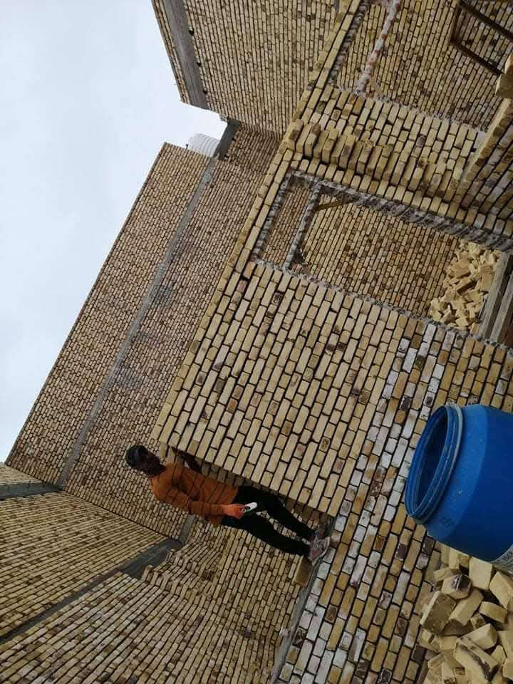 السلام عليكم أخوكم امجد ابو عباس الخلفه لكل انواع البناء الطابوق والبلوك والفرمستون والعكاده كادر متكامل والالتزام عملنه  بلمقطوعه وبليوميه،فقط العنوان الناصريه المركز للاتصال *********** أخوكم امجد ابو عباس الخلفه
