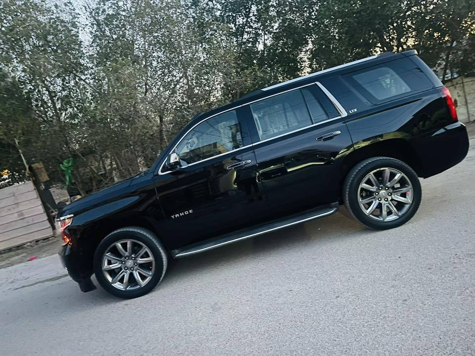 بسم الله خير الأسماء
تاهو 2015خليجي LTZ  كفالة من صبغ والتبديل   بارد بسيط 

ماشية 112

فول مواصفات

؛مواصفات ( فتحة )

داتاشو 

بصمة انارة ترحيب 

مكينة 5300 V8

قاصة +شاشه 

ثلاجة جكمجة 

كامرا خلفية HD +حساسات امامي خلفي 

رادار -مانع اصطدام-تنبه مغادرة المسار 

مري شفط 

خزن ميموري 

ستيرن كهرباء +تدفئة

كشنات  جلد كهرباء+تدفئة تبريد 

كشنات خلفيه كهرباء

كشن هزاز 

شحن واير لس 

جنطة كهرباء

ويل كب بلاد  

بسمي  بغداد هزه جديده وتحويل مباشر 

سعر 343 ومجال والف عافيه🤲🏼

مكان السيارة بغداد الكرخ

استفسار اكثر الاتصال 

***********
