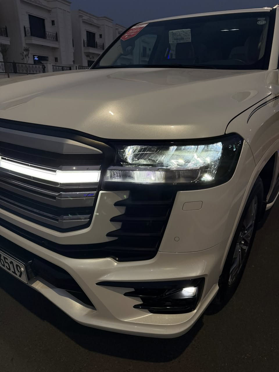 ‎تویوتا لاندکروزر
LandCrusier
GXR LIMITED 
سنة الصنع 2024
العداد 15،000کم
محرک 6 سلندر بدون توربو 4،000
السیارة مرقم رقم أربیل
ضمان وکالة شركة جيهان/ بعد ضمان منتها وسياره كفاله عامة من كل شيء/ مغلفه PPF الأصلي١٤٠٠$ضمان ١٠ سنة 100%

درووستکراوی : TOYOTA 
مۆدیل :  LAND CRUISER GXR LIMITED
ساڵ : 2024
ماوەی رۆشتوو : 15,000 KM
 بزوێنەر : شەش پستی محرک 4000 بێ توربۆ  تبیعي
لاشەی کامل PPF ئەصڵی بۆ کراوە بە 1400$ زەمانی 10 ساڵی هەیە ✅
جام ڕەشی 80%ی قانونی مروری هەیە ✅
ڕەوشی ئۆتۆمبێل : بێ بۆیاغ بێ سارد هیچی نیە وەکو دەقی شەریکە ماوەتەوە ✅
بەناو کردن و وەکالە هەموو شتێکی بە شەرتە ڕەقەم هەولێرە  
بۆ زانیاری زیاتر پەیوەندی بکە بەم ژمارانەی خوارەوە 👇🏻
Whatsapp / ***********
Korek / ***********
