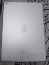 ا ايباد 9 ذاكره 64 سعره 200 قفل