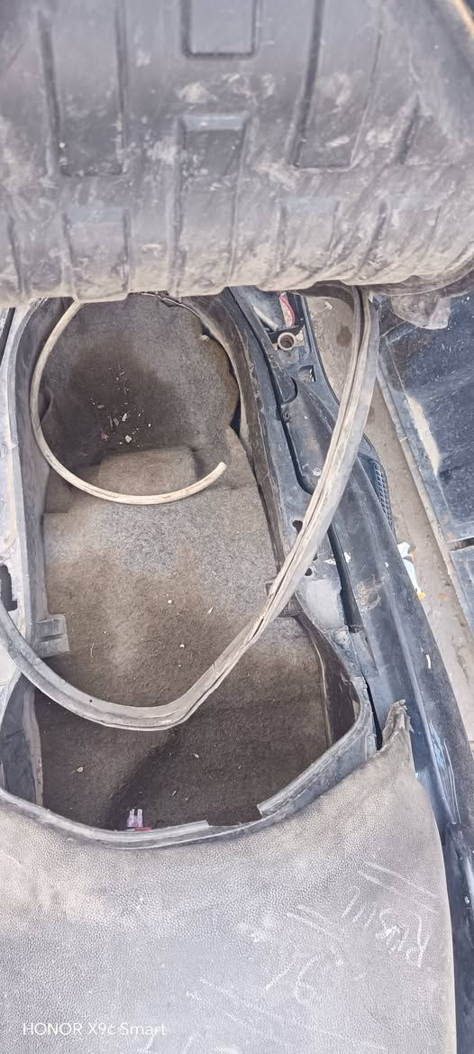 ماجسته دبل رون طك فيوز بيها جبتله فيوز اعلا ومادير سلف يعني مابيه شي بس اني ماعندي معرفه بيهن  ابيعها كوم حديد ب250 بغداد الكرخ الحريه دولعي امانه الله مابيه شي بس الفيوزات طك وماعرفت ارتبها ونقصها باتري


**إذا كنت صاحب هذا الإعلان وتريد حذفه لأي سبب، رجاءا أرسل رسالة إلى الدعم الفني**