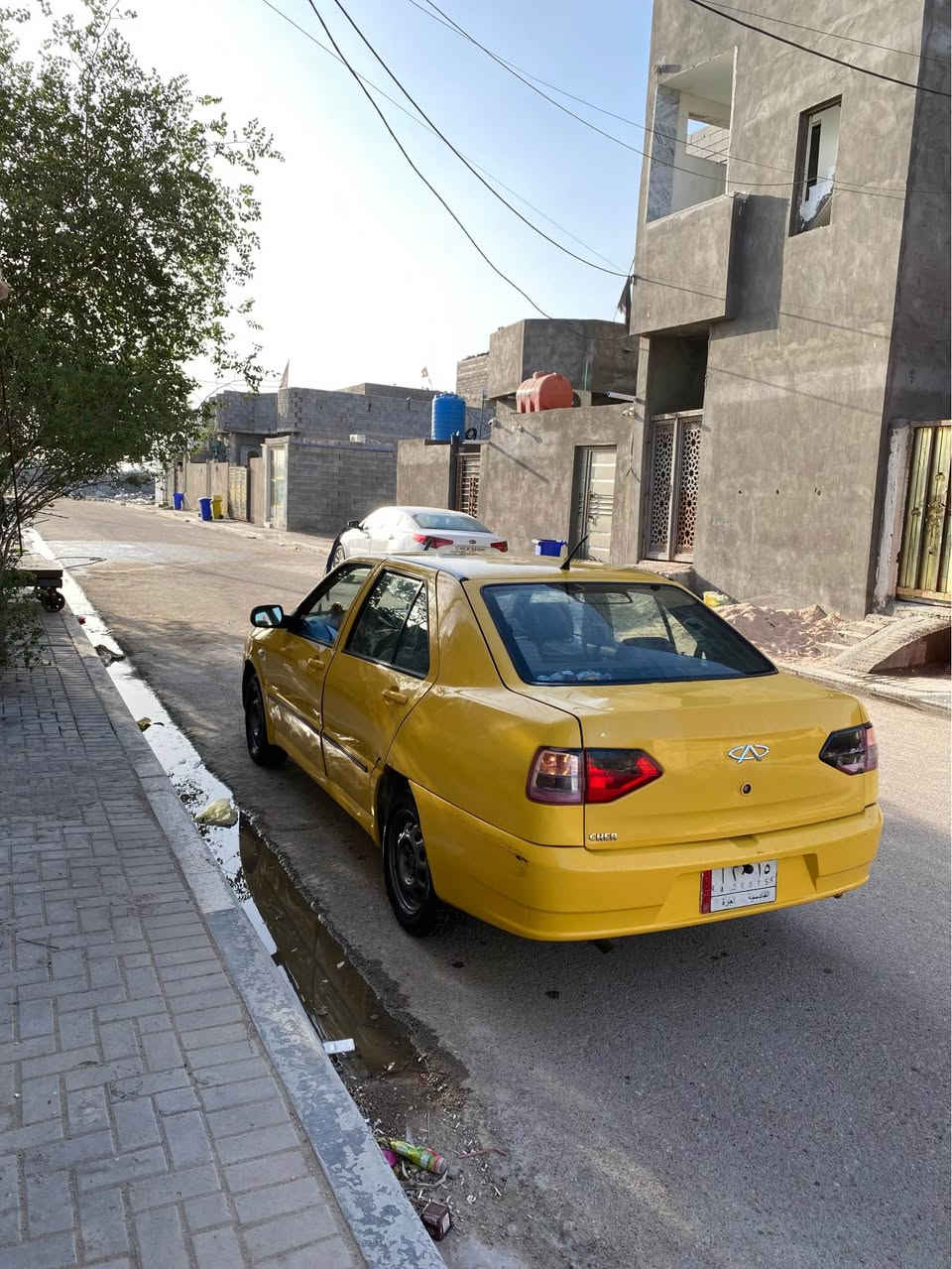 يا االله السلام عليكم شيري قادسيه مديل 2016سياره جديده ما ناقصه شي كلشي شغال تبريد شغال تتدفه محرك وكير كفاله سياره ما ناقصه شي مصفره هيه وغرامت ما عليه حداده جديده غرفته جديد مكاني البصره القبله السعر 33وبيه مجال *********** وتساب البصرة, العراق
