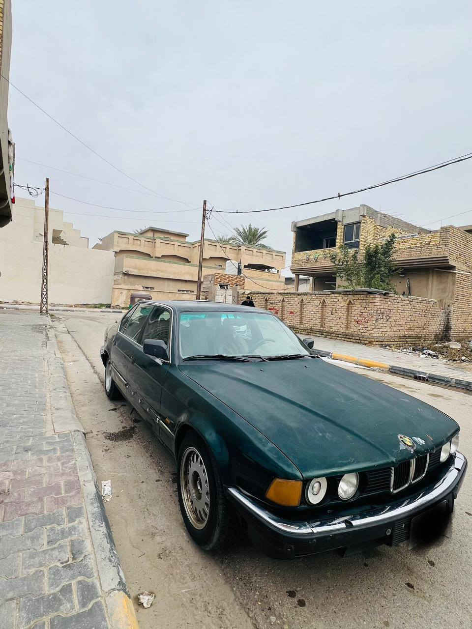 السلام عليكم بي أم البيع 735 سياره نضيف بس يرادله ترتيب ملاحظه ((سياره فاقده النمره بس الاوله تمشي والناريه فاقده تشغيل من السلف وحده طفت ماعرف علته ماجي اروح  الحي الصناعي))((سياره مطلوبه غرامات1مليون جنت عارضه(35) تم تنزيل سعره((26))***********واتساب بس ((رقمه بغداد))
