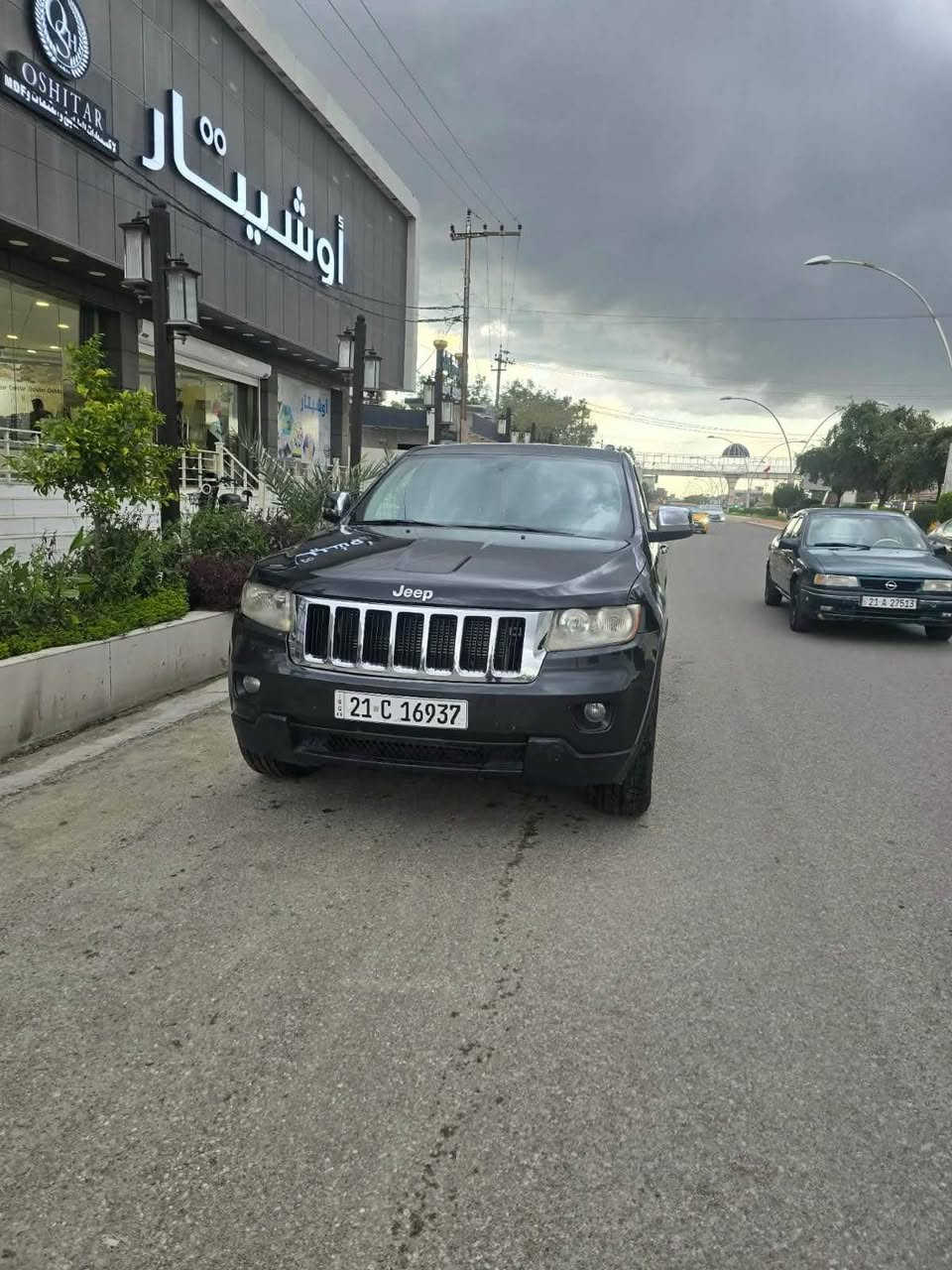 جيب لاريدوا موديل 2011 رقم سليمانيه باسمي كير ومحرك بشرط السيارة بيها جاملغ سكن تبديل والسقف مصبوغ لان جانت جارده بدون قطرة معجون وبدون حادث 
السعر 138 ورقة وبيها مجال قليل 
العنوان كركوك روناكي 
للاستفسار 
*********** كركوك, العراق
