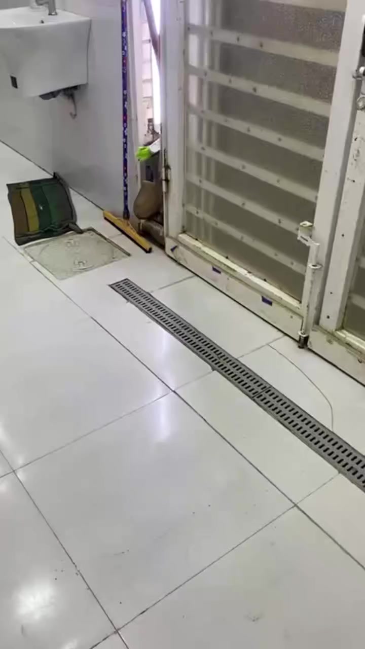 السلام عليكم بيت للبيع حجي عبد الثانيه ميه مربع قاطين بناء حديث 2025 رقم الهاتف للاستفسار ***********
