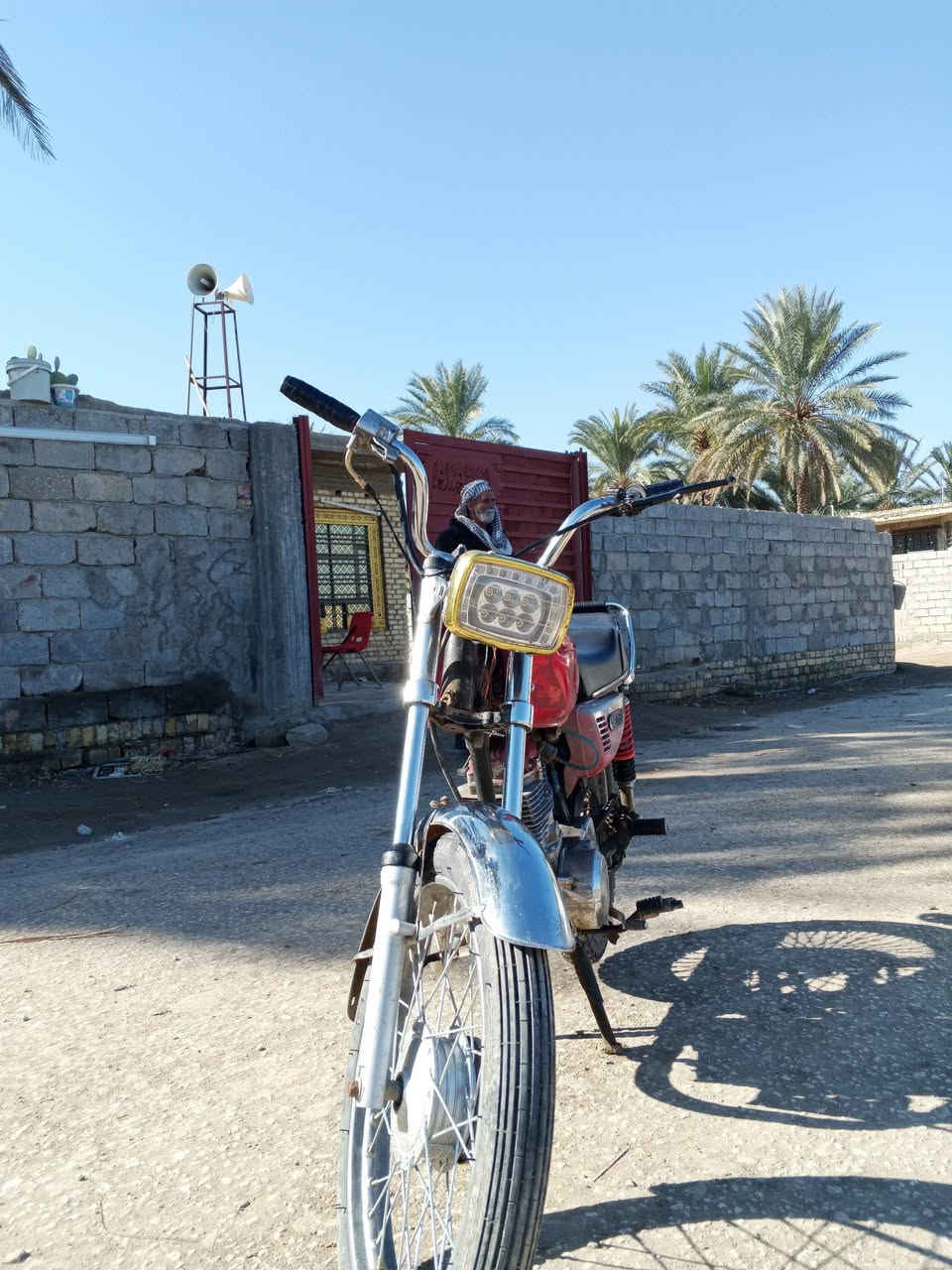 سلام عليكم درجة اربع كير لبيع الدرجه شغله كلشي ما ناقصهة  السعر اتصل على الرقم ***********
