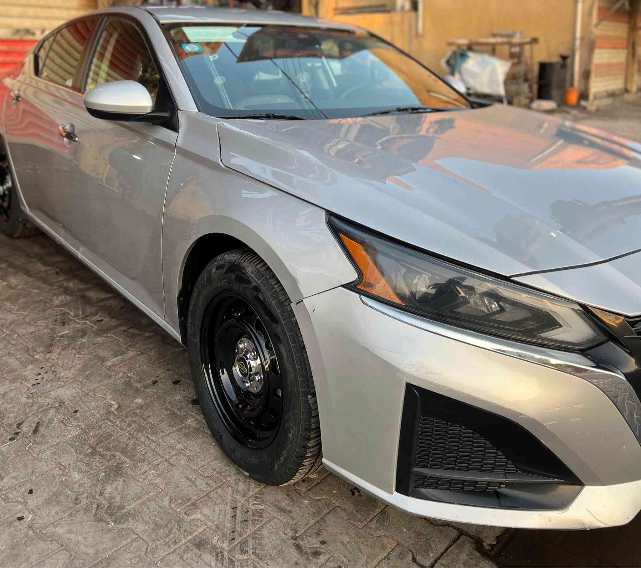 السلام عليكم 
مكاني البصرة المركز

نيسان التيما موديل 2023 وارد امريكي
 لون سلفري رقم بصره انكليزي معوقين وكالة عامة 
 وبأسم رجال وابنه ينوب عنه بالتحويل
 ضررها جاملق خلفي صبغ والصندوق مصبوغ نصه كلير 
 مواصفات S  معروفة 

شاشه 
تحكم اسيترن 
مثبث سرعه 
قيادة سبورت 
رادر امامي خلفي 
رادار حانبي 
مكينة 2500 
خير من الله سياره جديده 
وماشيه 45 ميل 
مكاني البصره مركز *********** 
سعرها 153 وبيها مجال بصيط الشراي 
 بيع فقط شراي يتصل وذالخدمه ماقصر وياا
وفدوه الي يسولف ويسئل خلي يستفسر من غيري ابو الخصيب, البصرة
