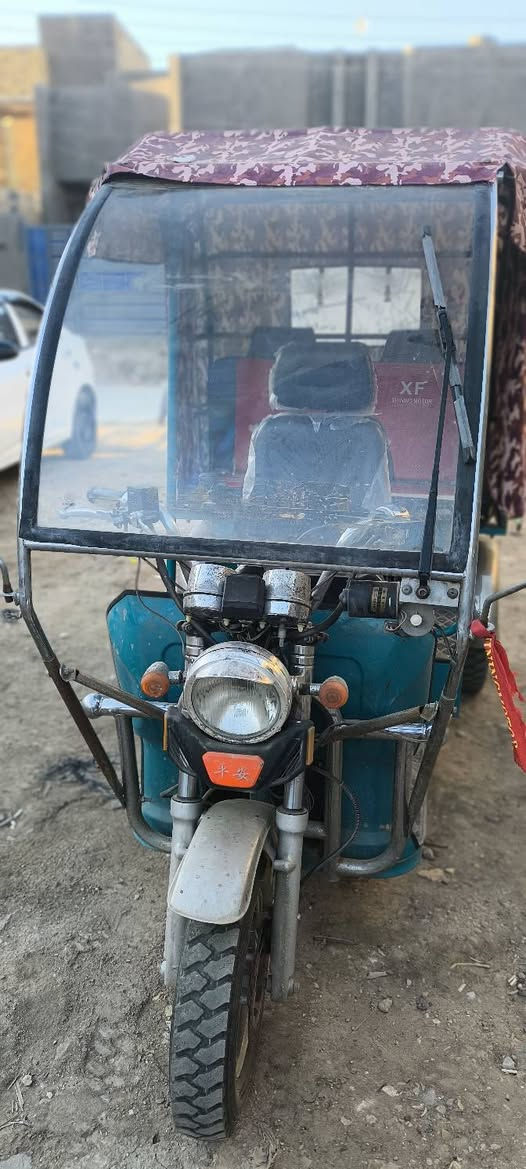 السلام عليكم تكتك بانزين للبيع غراضها ستوته 5 گير سرعه 120 موديل 2023 اشتريتها من شركه جديده زيرو غير مستخدمه لكن لغرض الرغبه قررت ابيعها نظيفه جديده اشتريتها ب3مليون و100 ورايدها ب3 استخدامي بس سبوعين لدراجه وشكلها كما موضح بالصور .مكاني قضاء الغراف


**إذا كنت صاحب هذا الإعلان وتريد حذفه لأي سبب، رجاءا أرسل رسالة إلى الدعم الفني**