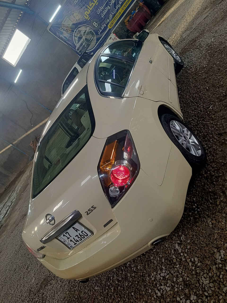 السلام عليكم نيسان التميا موديل 2012 خليجي مكفوله من الحادث القوي بيه طخه بسيطه جداًصبغ بيه شكم قطعه يعني بدون حادث قوي شرط علىكلامي  مكينه 2500اربعه سلندر مكينه قبل 20يوم شديته شرط النظافه كير شرط يشك الكاع حداديه 100بل 100هم شرط حته مشط حاويه ماكوشي مامبدله وتبريد العام عدي ثلج من فتحة المكينه وبدلته كطمو الواير ينعي شغال وحتمال يحتاج غاز  بصمه بل بوب كله شغال حساس خلفي مانع انزلاق سنتر لوك كله بلاد السعر 68قفل لان محتاج يشهد الله وخواته معروفات بيش وتجي وشوف بعينك شرط على كلامي مكان السياره نجف كوفه  وعدي وصولات بل مكينه والحداديه السياره مالبيت مو بياع شره اني مكلف خابر على راعيه وبخصوص التحويل احظر تريد احولك تريد وكاله كبل بسمك ونته تحول رقم دولي المثنى وخادمكم اتصال ***********او *********** مكان نجف كوفه
