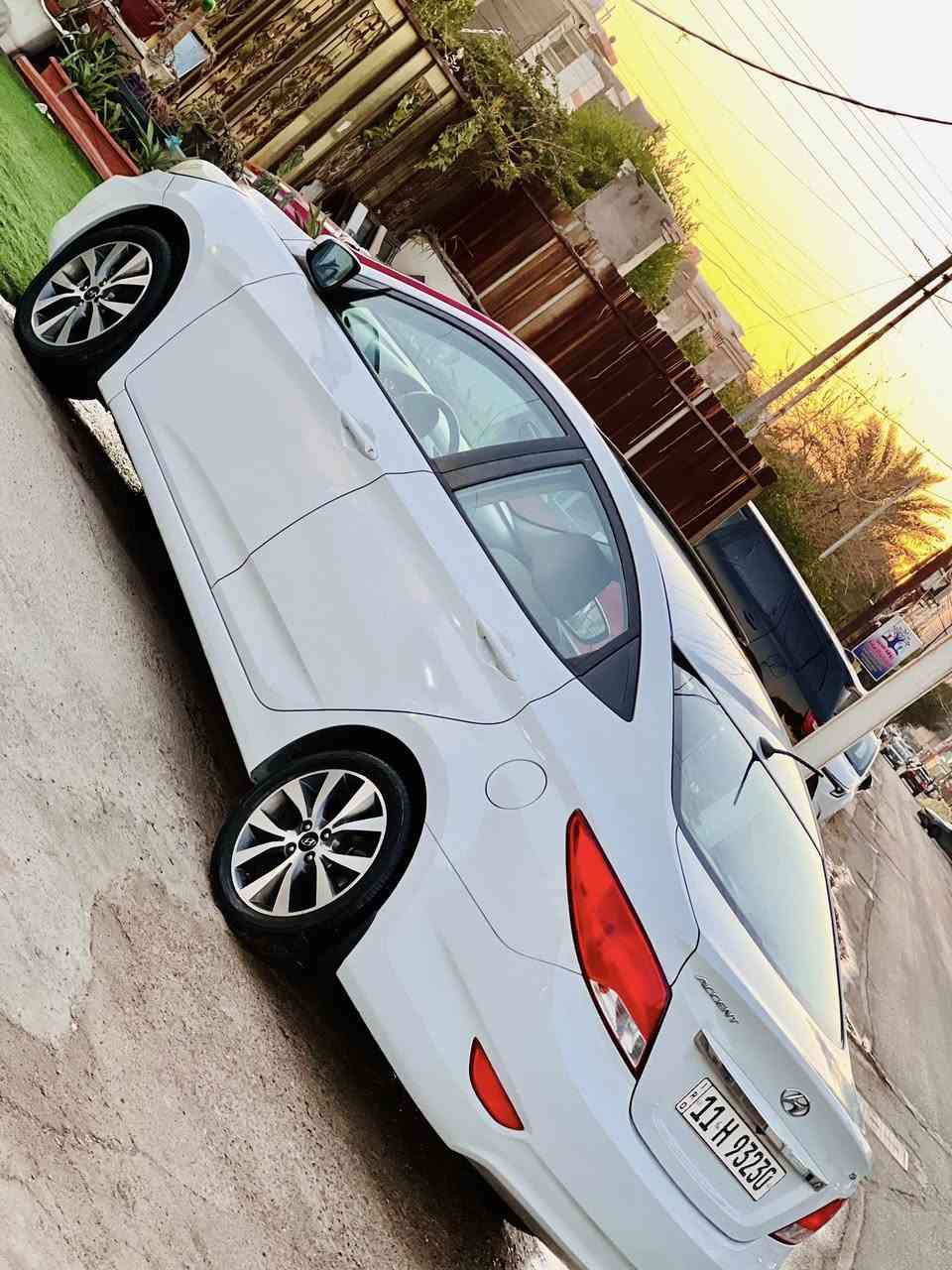 فقط بيع 
أكسنت خليجي (2018)
فتحه 
5ويل كب
شاشه ايباد 
محرك 1800 
ماشيه (65 ) 
فول مواصفات
رقم بغداد ب اسمي سنويه هزه رقم كله جديد 
مكفول من الحادث والتبديل 
صبغ دوسه يمنى 
مكان بغداد العامريه 
***********
