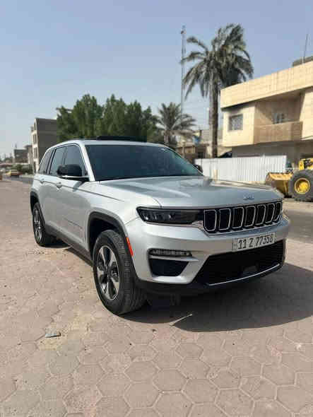 Jeep Grand Cherokee 4Xe 2024 2.0L
حجم المكينه : 2000  تيربو + هايبرد + بلك 

الضرر :باب السايق مبدل ومصبوغ وصور تصليح منشور ه

مواصفاتها

1.شاشه كبيرة 

2.بصمه

3. تشغيل عن بعد

4.دمام خلفي

5.كشنات جلد

6.كشن السايق ميمري

7.كشنات كهرباء

8.صندوك كهرباء

9.حساسات خلفيه

10. قطع تبريد 

11.اشاير بالمري

12.رادار امامي

13.رادارات 360

14.خمسة وضعيات قياده

15. بنوراما فتحتين

16. كير ماوس

17. نظام منحدرات

18. هيترات بالكشنات 

19.ويل كب كروم

20.لايتات لد

21.بكلايت لد

22.كشافات

23.بصمة ابواب

فول مواصفات 
ملاحظه سياره مغلفه ppf
السعر 💲💲٣٣٥
ثلاث دفاتر و خمسه وثلاثون ورثه
بغداد حي الجامعه 
***********
***********
