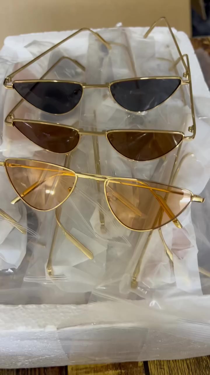 شلعة نضارت لي فيدة يتفضل خاص


**إذا كنت صاحب هذا الإعلان وتريد حذفه لأي سبب، رجاءا أرسل رسالة إلى الدعم الفني**