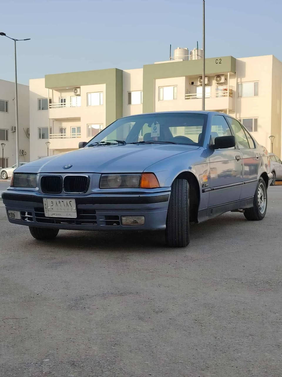 السلام عليكم للبيع موديل 94 محرك 6 مسكر 45 وبيها مجال مكانه حصوه ابو غريبر*********** الشراي يدق على الواتساب
