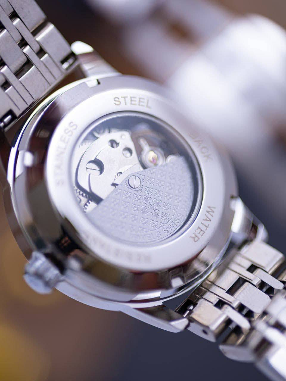 ساعة باتك فيليب ميكانيكي
مكينه كشف السعر ٣٥ الف والتوصيل مجاني


**إذا كنت صاحب هذا الإعلان وتريد حذفه لأي سبب، رجاءا أرسل رسالة إلى الدعم الفني**