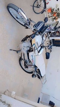 دراجة سونك إيراني ٢٠٢٥ أوراق كاملة اخت الزيرو ٨٥٠ وبيهة مجال ٠٧٧١٢٨٢٥٧...