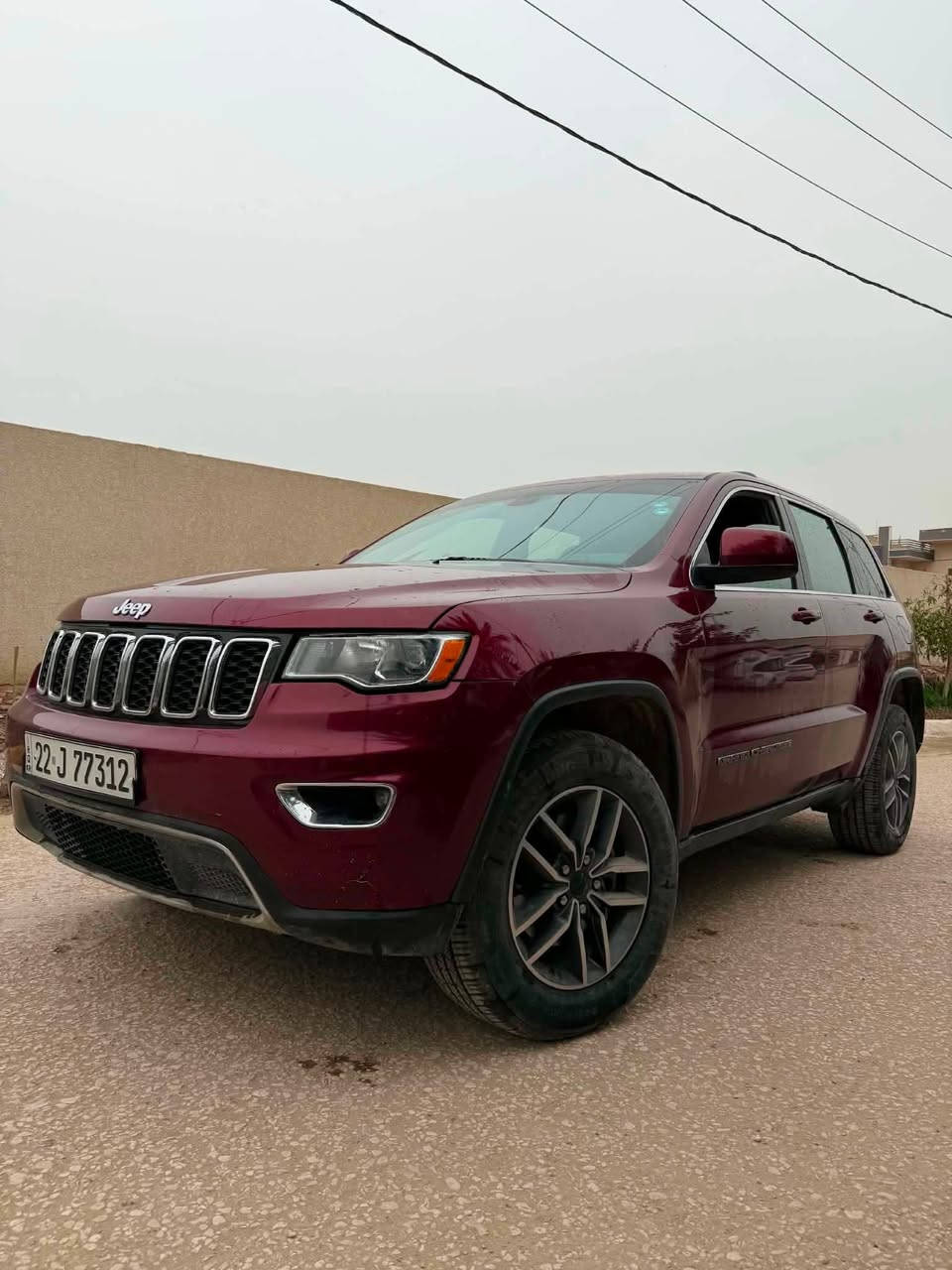 📣 : جيب (Jeep) موديل 2020
📍 المكان: بابل
💵 السعر: 215 ورقة ($21,500) وبيه مجال بسيط للشراي الطيب.
🛠️ حالة البودي :
 الصبغ: ربع جاملغ أمامي فقط.
 الحادث: موضح بالصور (دعامية ونفسها راجعة - تعديل بارد داخل العراق بدون صبغ).
✨ مواصفات السيارة:
 تشغيل عن بعد 🔑
 كشنات جلد + تحكم كهربائي 🛋️
 بصمة تشغيل وأبواب 🔘
 شاشة وكاميرا خلفية 📷
 مثبت سرعة (Cruse Control) 🛣️
 تحكم ستيرن كامل ⚙️
 وباقي المواصفات المعروفة لهذه الفئة.
📞 للاستفسار والاتصال:
***********
