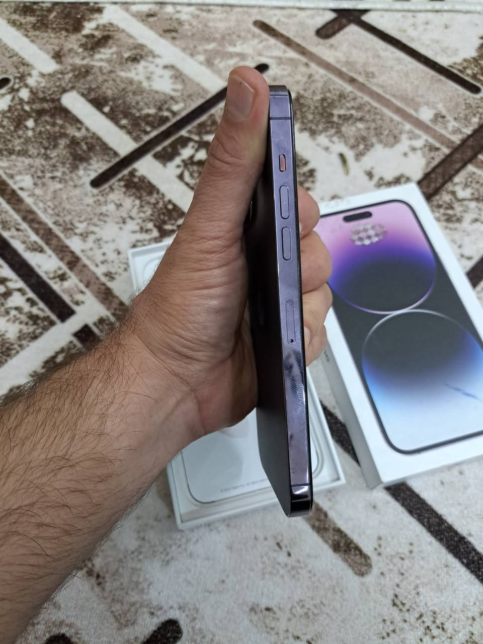 IPHONE 14 PROMAX  
 نرخى 825  هه زار 
زاكيره 128  باترى 87 خاوينى 99%
كارتون عه ره بى ئه وروپى نيه
كامل  ئه شيا بي عه يب  و نه كراوه به زه مان 2رؤژ  گه ياندن هه يه 
***********
***********
------------------------------------------------------------------------------------
IPHONE 14PRO MAX 
سعره 825 الف 
ذاكره 128  بطارية🔋 87  نظافه 99%
كارتون عربي مو اوروبي  
 غراضه كامل مابيه عيب   و مامفتوح  بضمان يومين الفحص
متوفر توصيل
***********
***********
