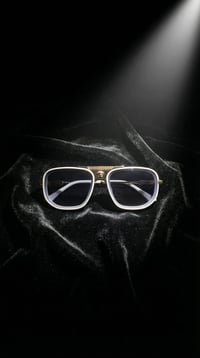 فرزاتشي • نظارة شمسية • لمسات ذهبية