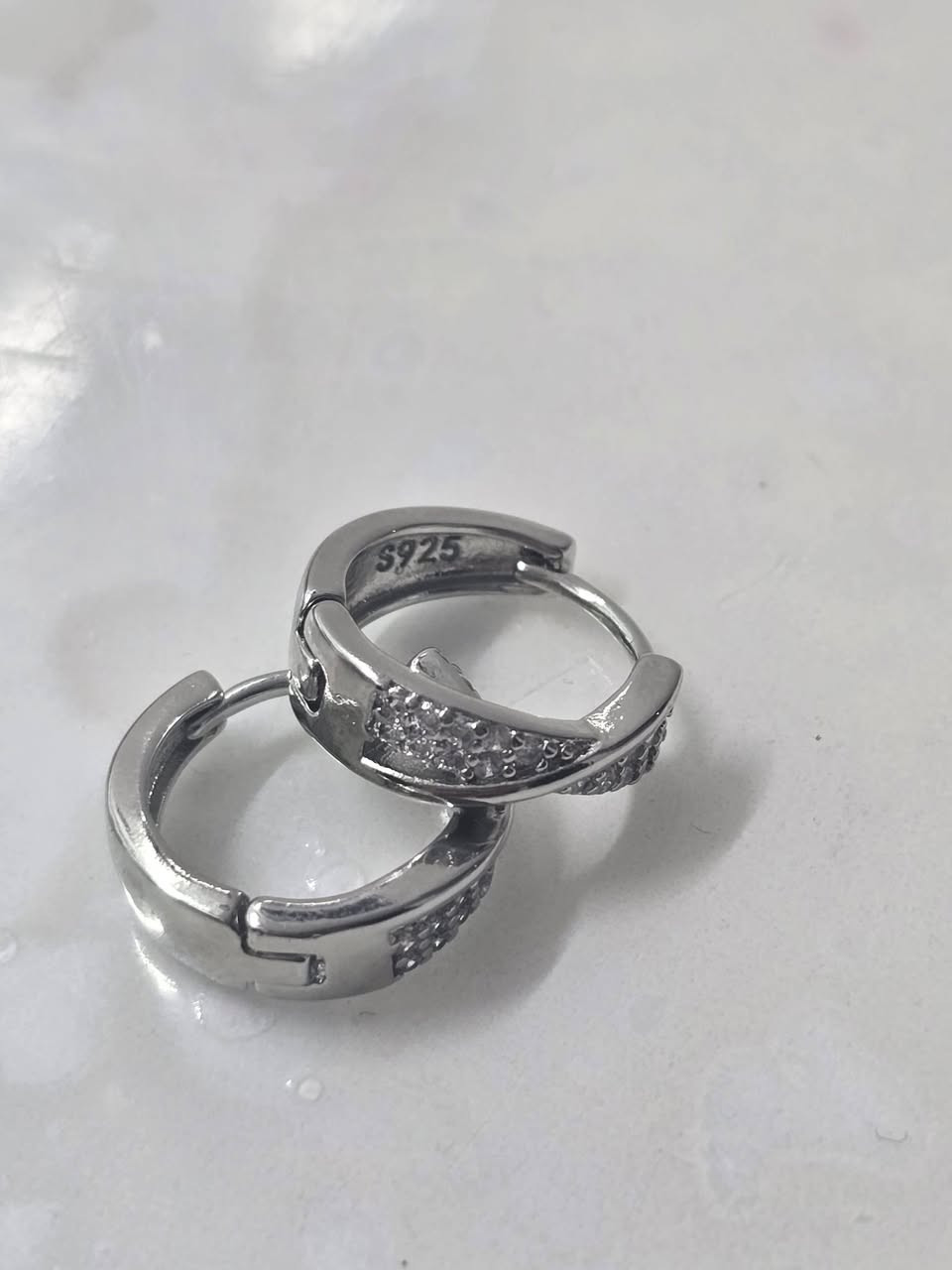 تراجي فضه ثقيل  مختوم 925 S
السعر 10


**إذا كنت صاحب هذا الإعلان وتريد حذفه لأي سبب، رجاءا أرسل رسالة إلى الدعم الفني**