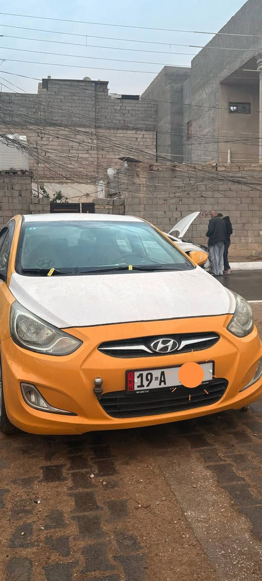 اكسنت خليجي ١٢ سيارة جاهزة من كلشي كير محرك بيهة بارد قليل جدا جاملغ خلفي وضربة باب الخلفي خفيفة جدا تخم تاير سيارة جديدة بمعنة الكلمة اشاير بالمري تحكم استيرن شاشة كامرة خلفية السعر ٨٢ تجي وشوف اقل من هيج ما ابيع مال جناي *********** مكان كربلاء رقم مميز وهذا رقمي الاثير
