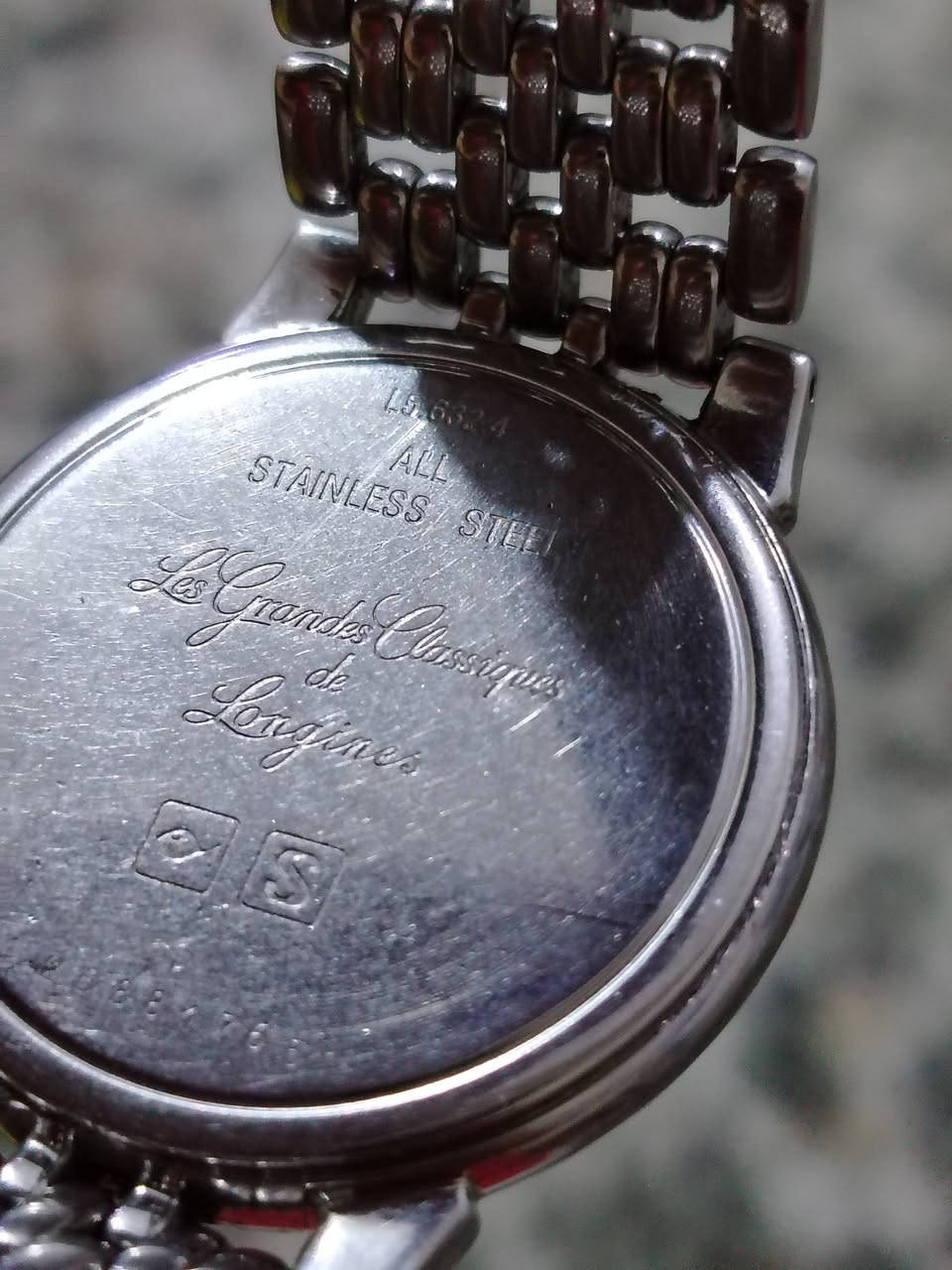 يا الله
للبيع ساعه ماركه لونجين العريقة الاغاندي

بلاديه بالكامل سير وبوك 

النضافه جيده 

السعر 155 دولار 

ملاحظة السير نقص


**إذا كنت صاحب هذا الإعلان وتريد حذفه لأي سبب، رجاءا أرسل رسالة إلى الدعم الفني**