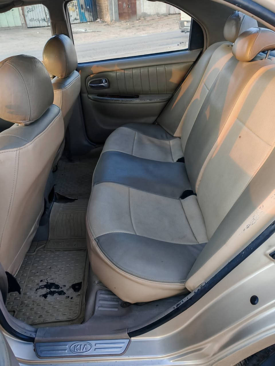 السلام عليكم
اوبتما موديل 2004
جاهزه من گير ومحرك وحدادية وتخم تاير
كهربائيات كله شغالة
رقم بغداد تحويل مباشر
مكينه حاويه 6 سلندر 
مكانها حله قرب العلويه شريفه ع
السعر 60
للاستفسار الاتصال على الرقم
***********
