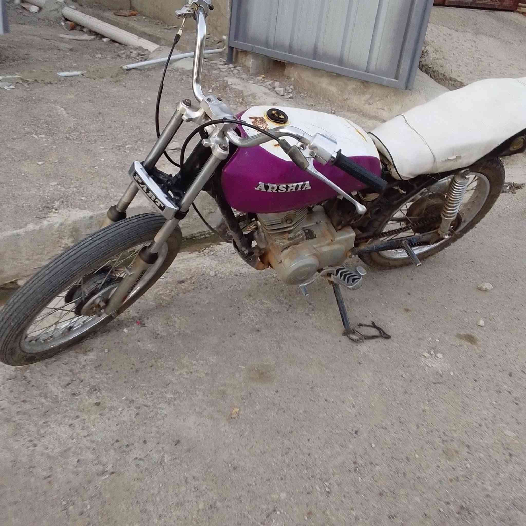 سلام عليكم بارت مال روحه وجيه مكينه خرسه بس يرادلو كشن وغسله مضبوطه السعر 200 ///***********
