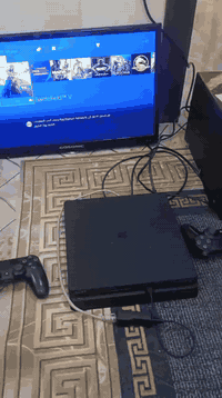 بلي فور سلم مهكر  واحد تيره هارد خاجي ٢ جوستك مع يوبي اس نضيف جدا مستخدم قليل بي ٢٠ لعبه 
مكاني البياع سعره ٣٥٠ كامل مابيع قطع 
*********** اتصال ع رقم
