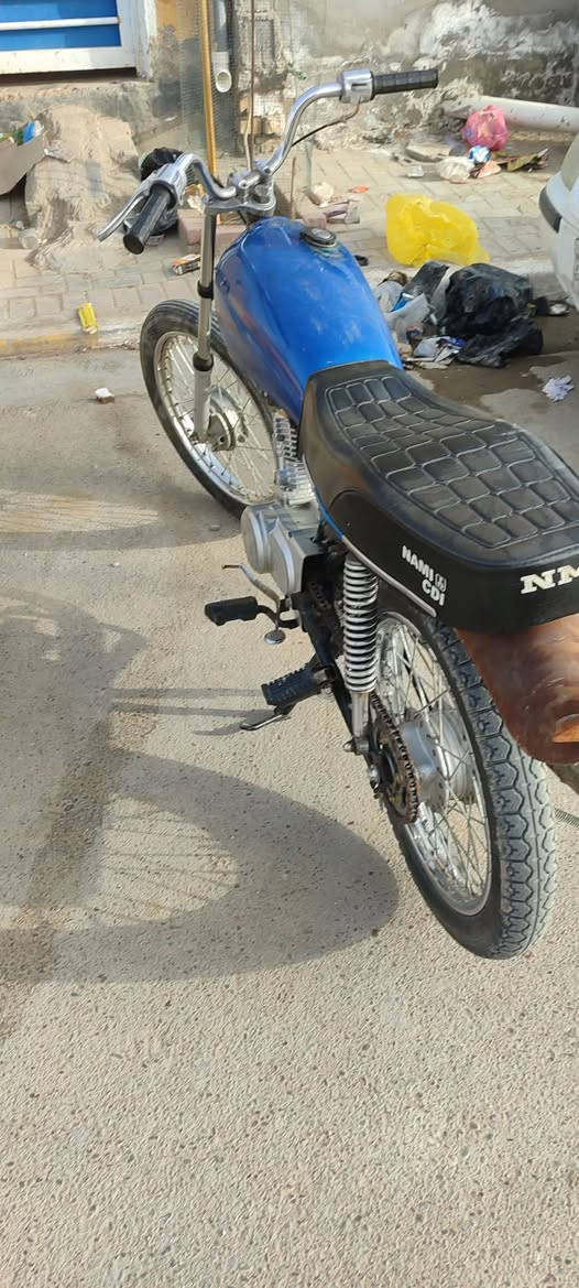 السَلٱمٌ عـَلـْيگمّ دراجة شاصي ارشا 15 اوراق اصولية  ومكينة 22نامة. ترهم مراوس بماكس منغولي حسب القناعة


**إذا كنت صاحب هذا الإعلان وتريد حذفه لأي سبب، رجاءا أرسل رسالة إلى الدعم الفني**