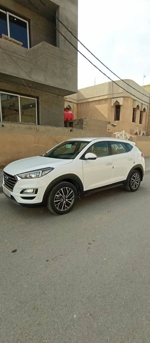 السلام عليكم توسان خليجي 2020رقم  شمالي الجديد مكينه 2000دوش فول مواصفات عده الفتحه شاشه بصمه كشن كهربائي تحكم استيرن وبعد بيه مواصفات سياره جديده السونار مرفق ويه الصور مكاني واسط عزيزيه السعر 159وبيه حق الجيه ***********
