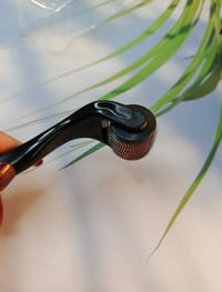 ديرمارول • ٥٤٠ إبرة • تيتانيوم