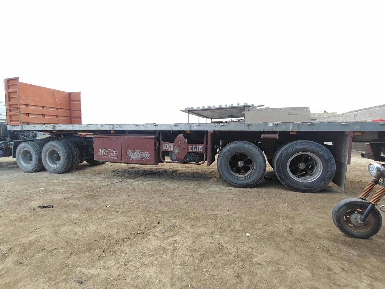 للبيع/ المكان واسط النعمانية قرب الجسر معرض الحاج علاء صچم لل استفسار /***********/***********
