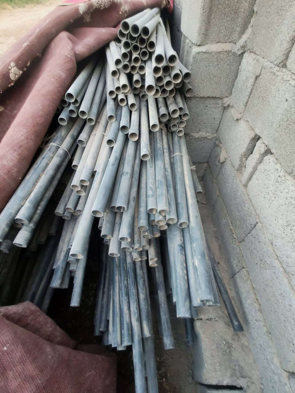 السلام عليكم
بوري تقطير سبلت + فتنكات + اترانجيت
البوري١٥٠٠ دينار
الفتنكات ٢٥٠ دينار
الترانجيت ٢٠٠٠ دينار 
العنوان بغداد العبيدي *********** واتساب ***********
