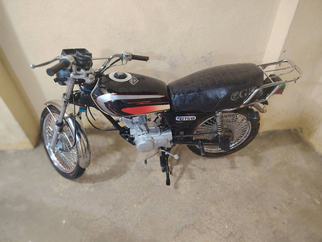 دراجه للبيع محرك شرط مامفتوح اوراق موجود سعر 425الاستفسار***********؟المو شراي لايخابر بدون ازعاج
