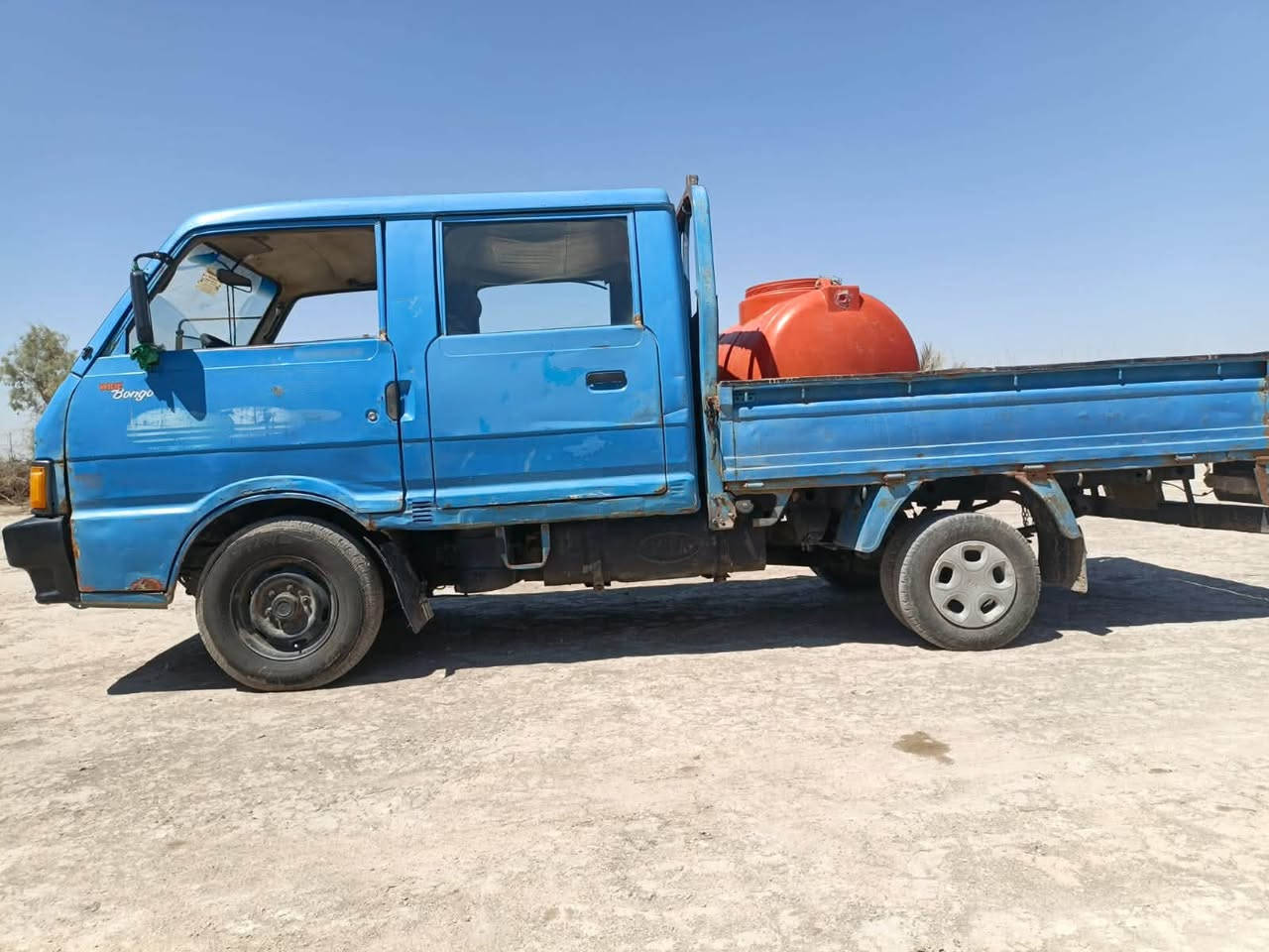 السلام عليكم سياره كيا حمل ٩٤اللبيع التفاصل خاص لاستفسار {***********}
