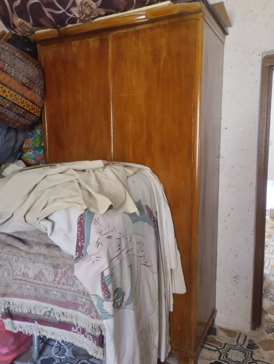 للبيع..قفص 20 الف..
كنتور صاج بابين 125الف
سرير طفل يحتاج شد فقط 50الف
مكنسة لغسل وتنشيف الزوالي  جديدة ب75 الف
غسالة نوع دنكا 200 الف
فلتر ماء 50 الف
ميز مكتب ضرر وجه الجرات وموجودات بس يتركبن 50 الف
طباخ مصري فريش 4 عيون 150 الف..
المكان الغزالية منطقة الاسرى والمفقودين نهاية شارع المشجر


**إذا كنت صاحب هذا الإعلان وتريد حذفه لأي سبب، رجاءا أرسل رسالة إلى الدعم الفني**