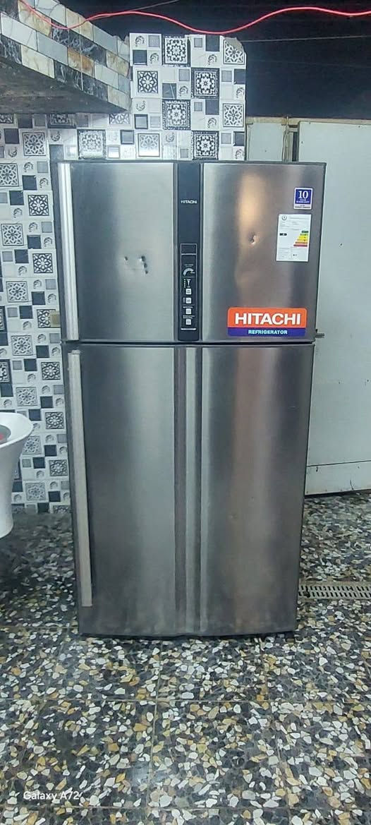 ثلاجه هيتاشي انفيرتر أكبر حجم اخت جديده فوول تجميد +مجمده أكبر حجم نضاف كلش مكاني بغداد شارع يتصل ***********
