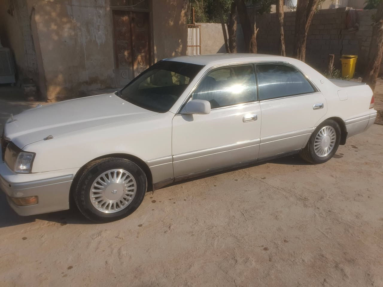 سلام عليكم 
للبيع راس الثور فلات
 رقم انبار نكليزي  بسمي
محرك ٣٠٠٠ فيشتين 
منظومة غاز 
  
  كفر جاملغ خلفي مبدل 
المكان النجف الاشرف 
السعر ٨٥$
 ***********
