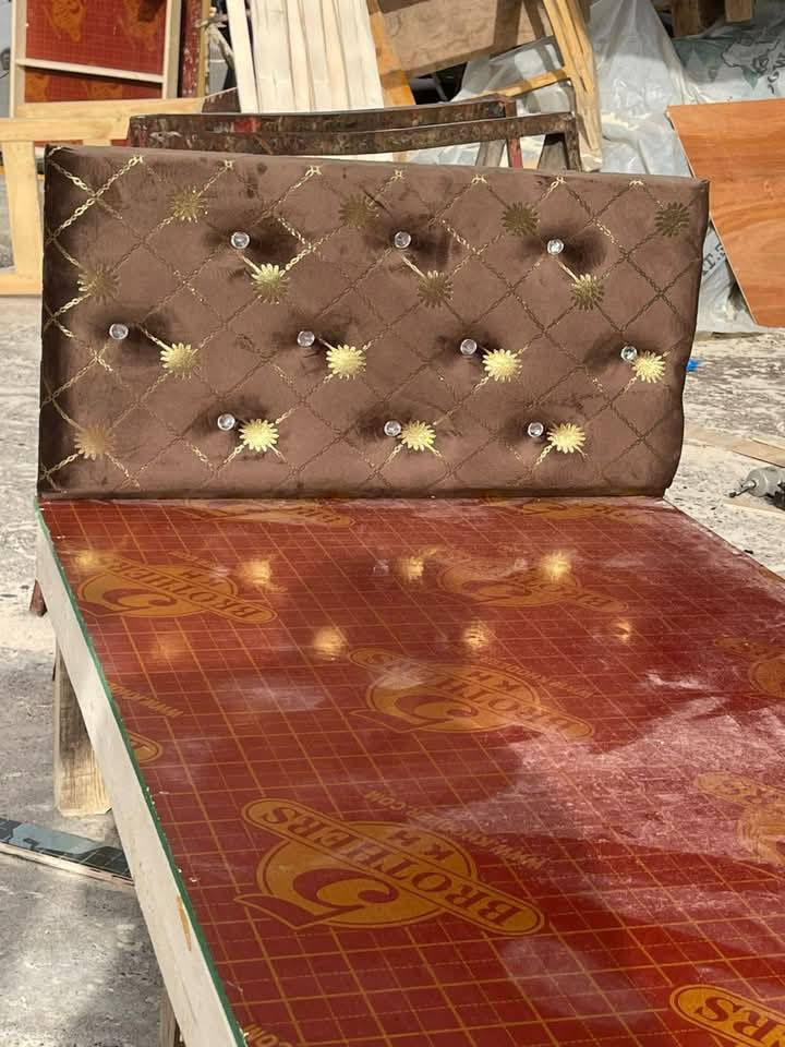 #عروووض اي تخت داخل المنشور السعر 55 الف توصيل #مجاني مجاني مجاني 

التخوته جدد غير مستعمل شرط اذا ما نفس الصور يرجع مع أبو توصيل 

التخت الي بدون دوشمه 50 الف توصيل مجاني 

مكان موصل الطلب والستفسار التواصل على الخاص


**إذا كنت صاحب هذا الإعلان وتريد حذفه لأي سبب، رجاءا أرسل رسالة إلى الدعم الفني**