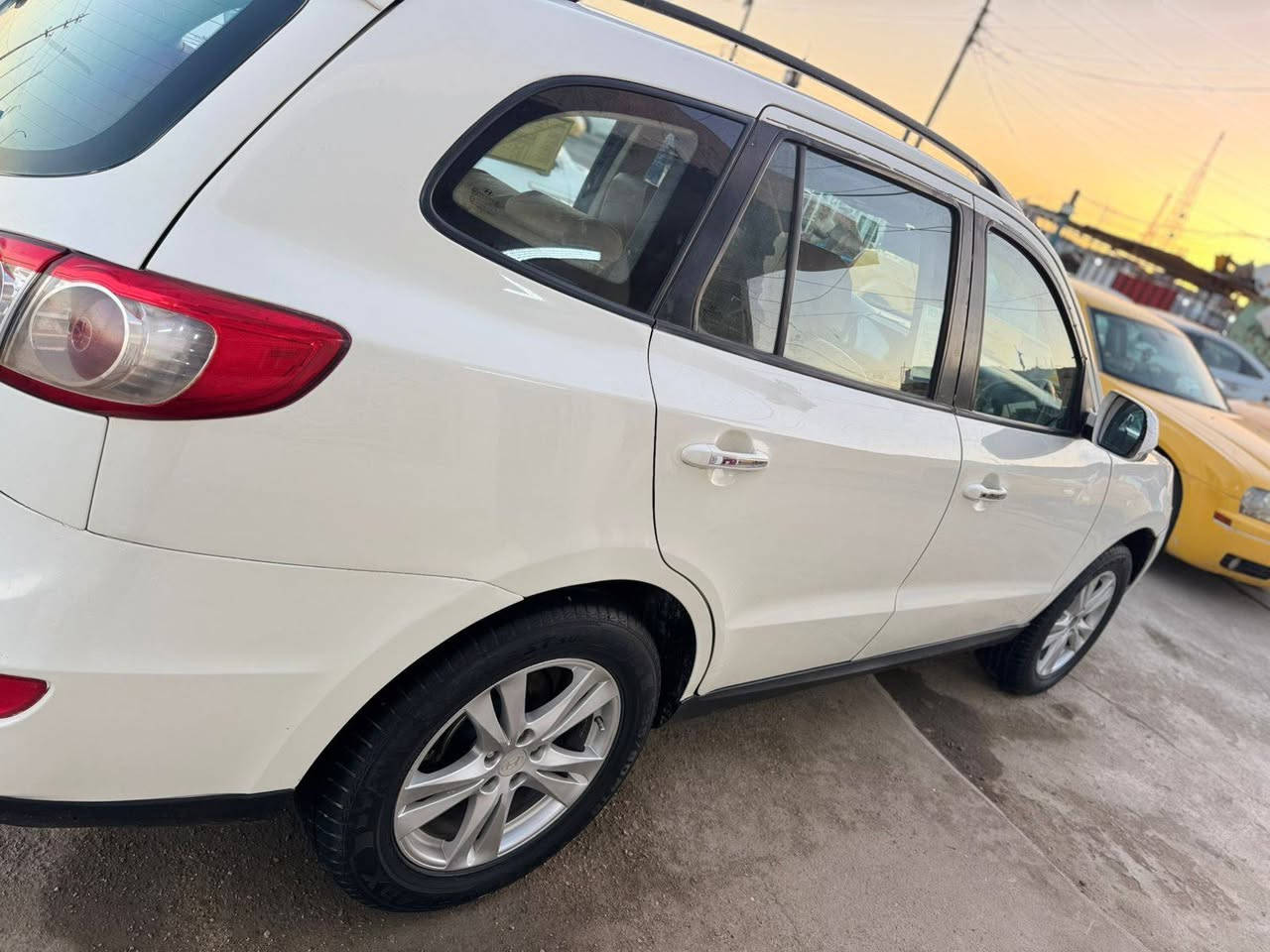 سنتافيا خليجي 2012
مكينه سته سلندر

كيرجديد

حداده جديده 

سبعه راكب 

تخم تاير 

سياره بيها تجيه تجيه خفيفه 

رقم بغداد مشروع وطني سنويه جديده 

مكان سياره ميسان 

وشرعيهه هنا بل عماره

شراي يتصل وبل خدمه سعرهه 105وبيهه مجال

رقم صاحب سياره ***********

***********
