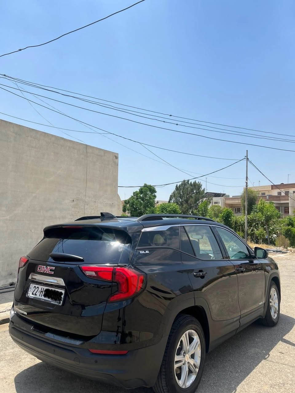 GMC Terrain 2020 SLE V4
سەیارەکە چالمغی بۆیاغە لەگەڵ نیو دەرگایی  لێواری بۆنیدی سبوغە پشت و پێش کەپسە سەیارەکە بێ داخلیە ئێرباگ تەنها سووکان تەقیە سیستەم داندرایتەوە
سەیارەکە فولل ماصفاتە رەشی مەرغووبە 
تحدی سرعە و خەتی جادە و  دەبڵ گێر و ٦ مۆدە سەیارەکە 
کوشین سارد و گەرمە جام ئیتەرە فولل فوللە ٤ پستۆنە تۆربۆیە سەیارەکە 
سحری ١٦٧ وەرەقە و مەجال
تحویل و غەرامەی بە شەرتە 
0750 415 6260 أربيل, العراق
