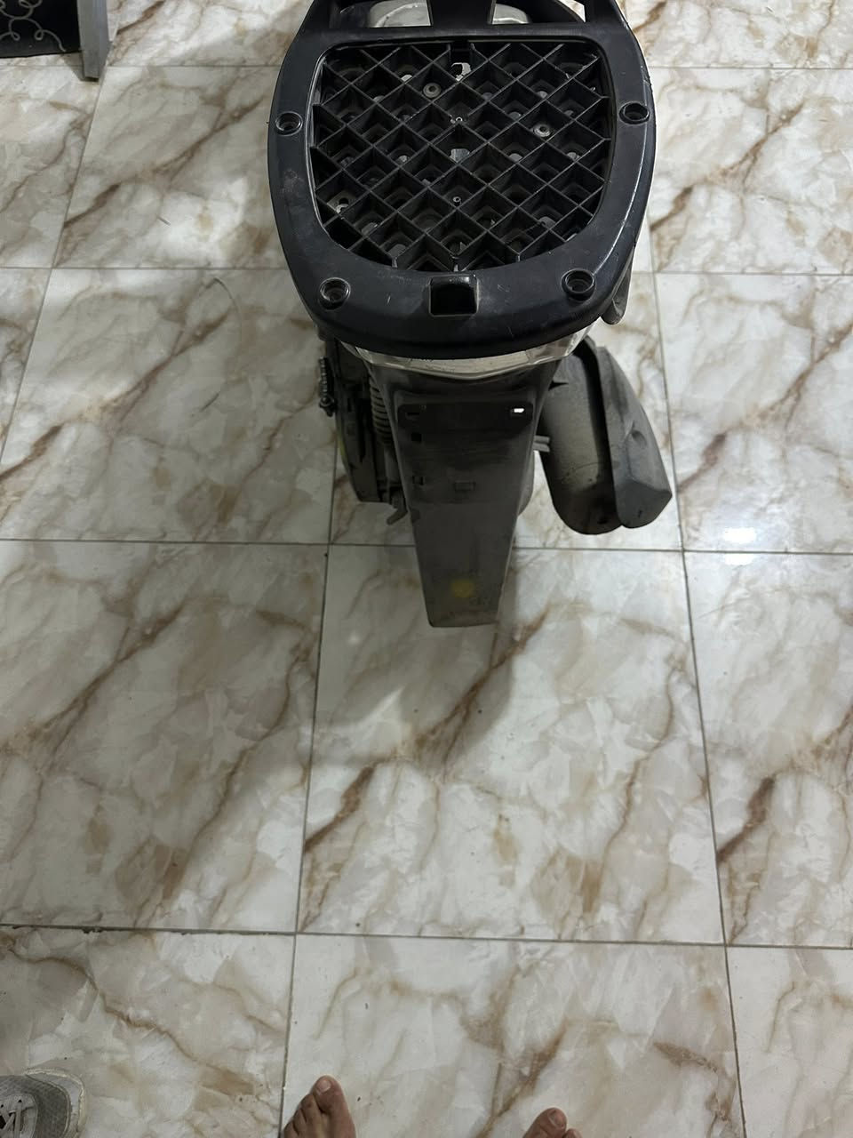 ماكس للبيع كفاله عامه برغي ممفتوح بيها نضيفه كلش مكينه خرسه متنسمع شراي اتصل ***********
العنوان بغداد شارع حيفا 
السعر 600 وبيها مجال
